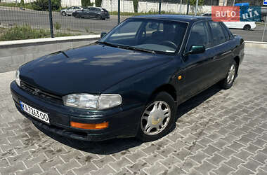 Седан Toyota Camry 1995 в Киеве