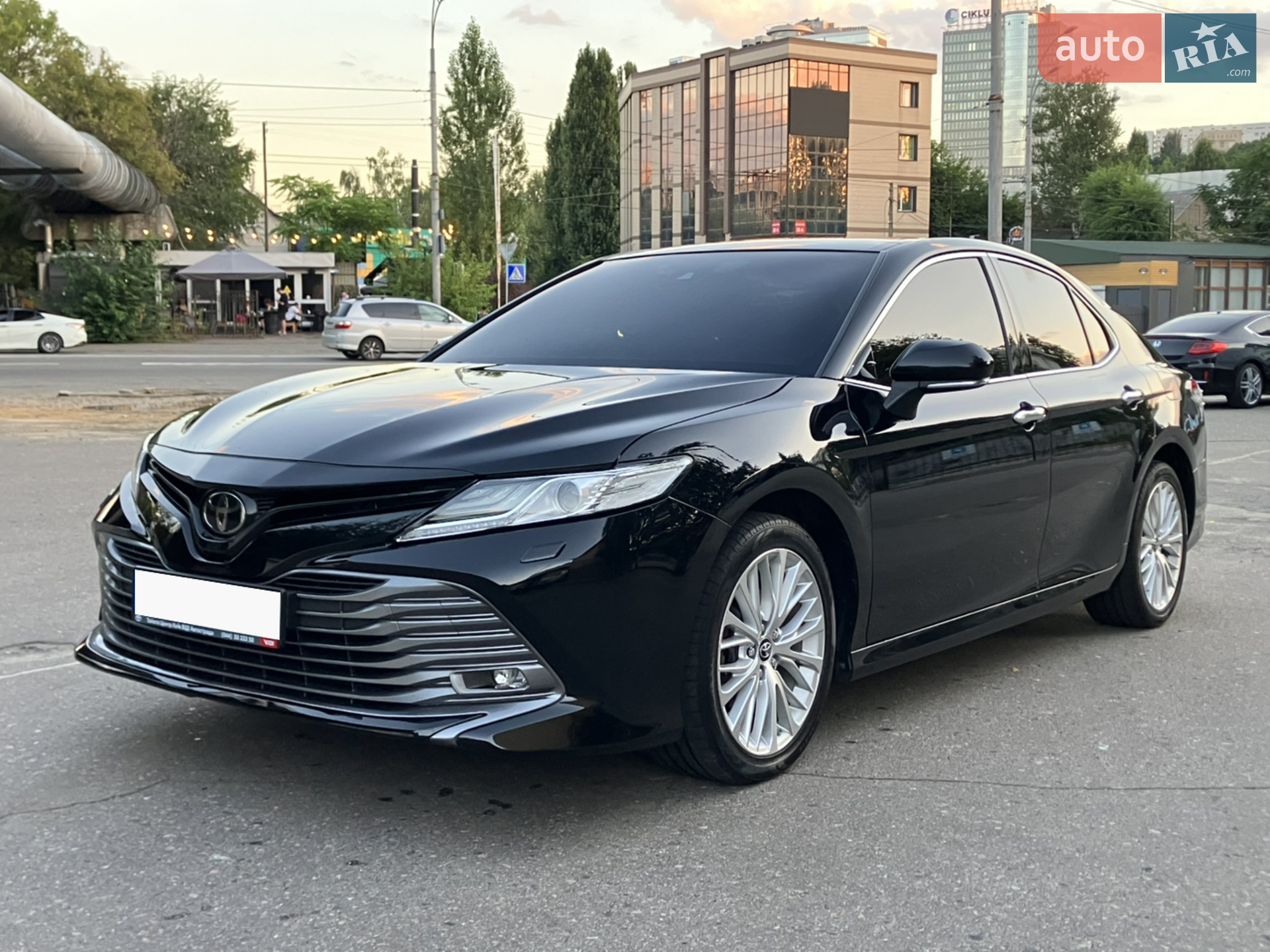 2018 Toyota Camry - фото 1