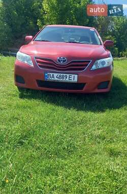 Седан Toyota Camry 2010 в Києві