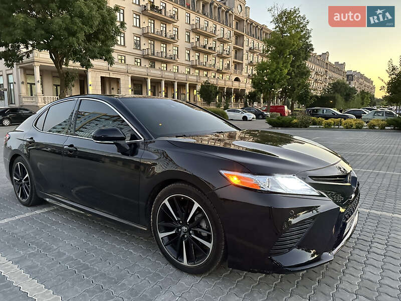 Седан Toyota Camry 2018 в Одесі