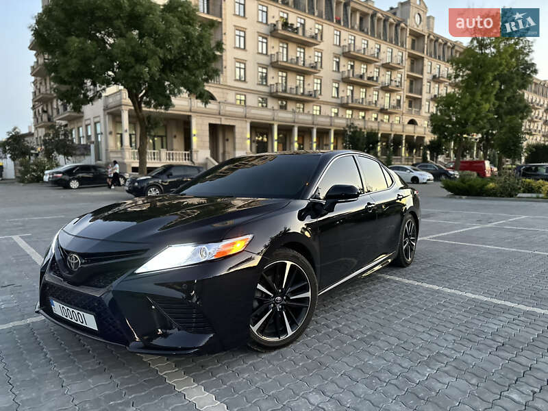 Седан Toyota Camry 2018 в Одесі