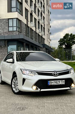 Седан Toyota Camry 2015 в Кропивницькому