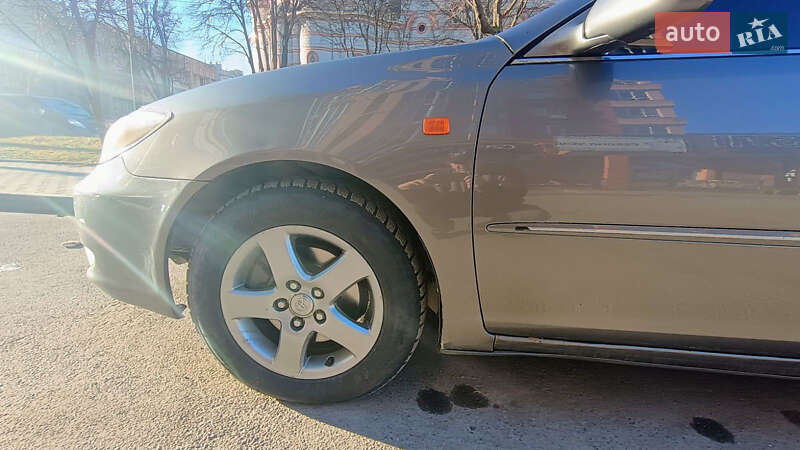 Седан Toyota Camry 2002 в Бердичеве