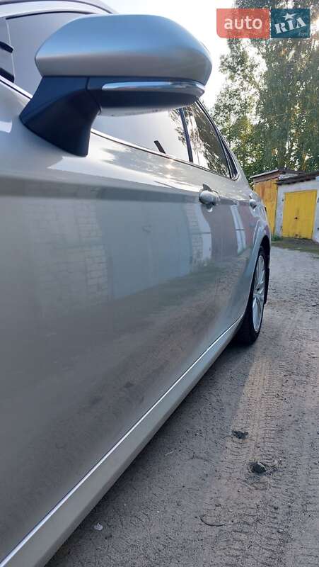 Седан Toyota Camry 2020 в Малині