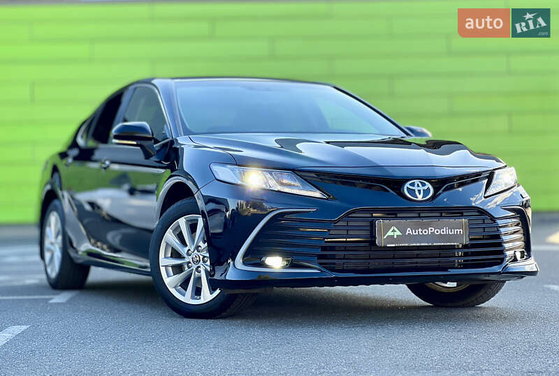 Toyota Camry 2023