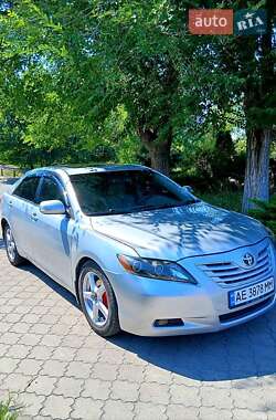 Седан Toyota Camry 2006 в Павлограді