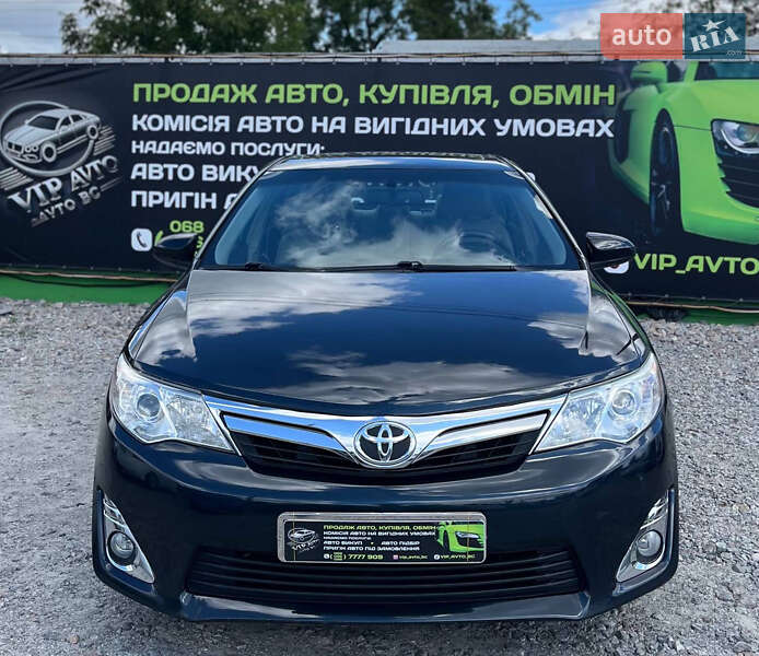 Toyota Camry 2014