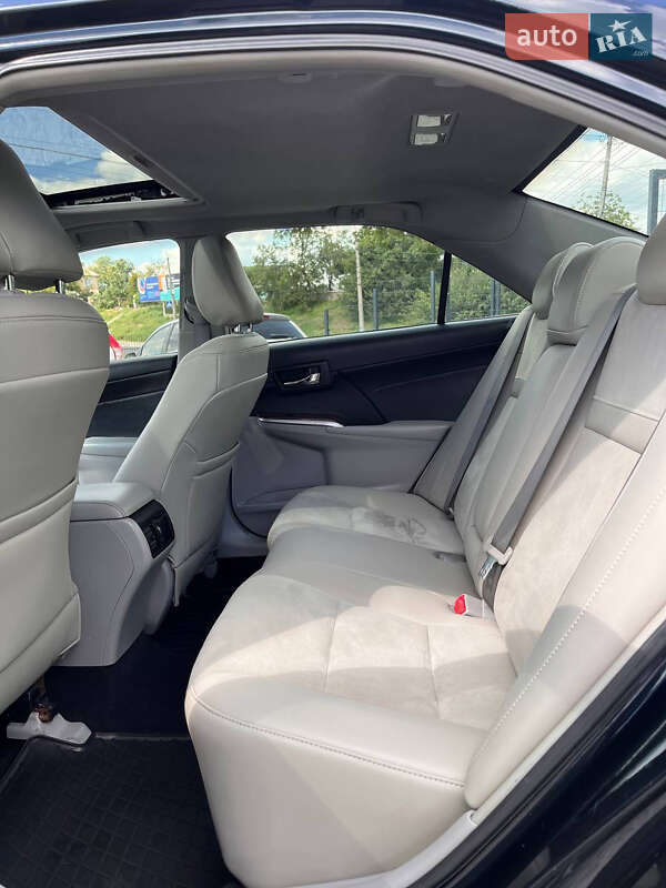Седан Toyota Camry 2014 в Білій Церкві