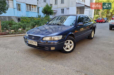 Седан Toyota Camry 1997 в Одессе