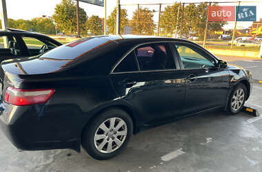 Седан Toyota Camry 2006 в Ровно