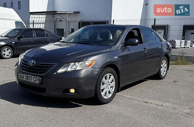 Седан Toyota Camry 2008 в Киеве