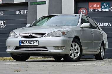 Седан Toyota Camry 2005 в Львове
