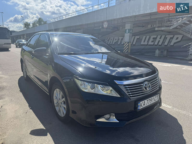 Toyota Camry 2012
