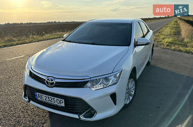 Седан Toyota Camry 2015 в Губинихи