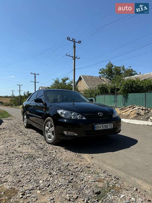 Седан Toyota Camry 2003 в  фото Седан Toyota Camry 2003 в