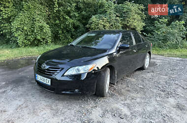 Седан Toyota Camry 2008 в Охтирці