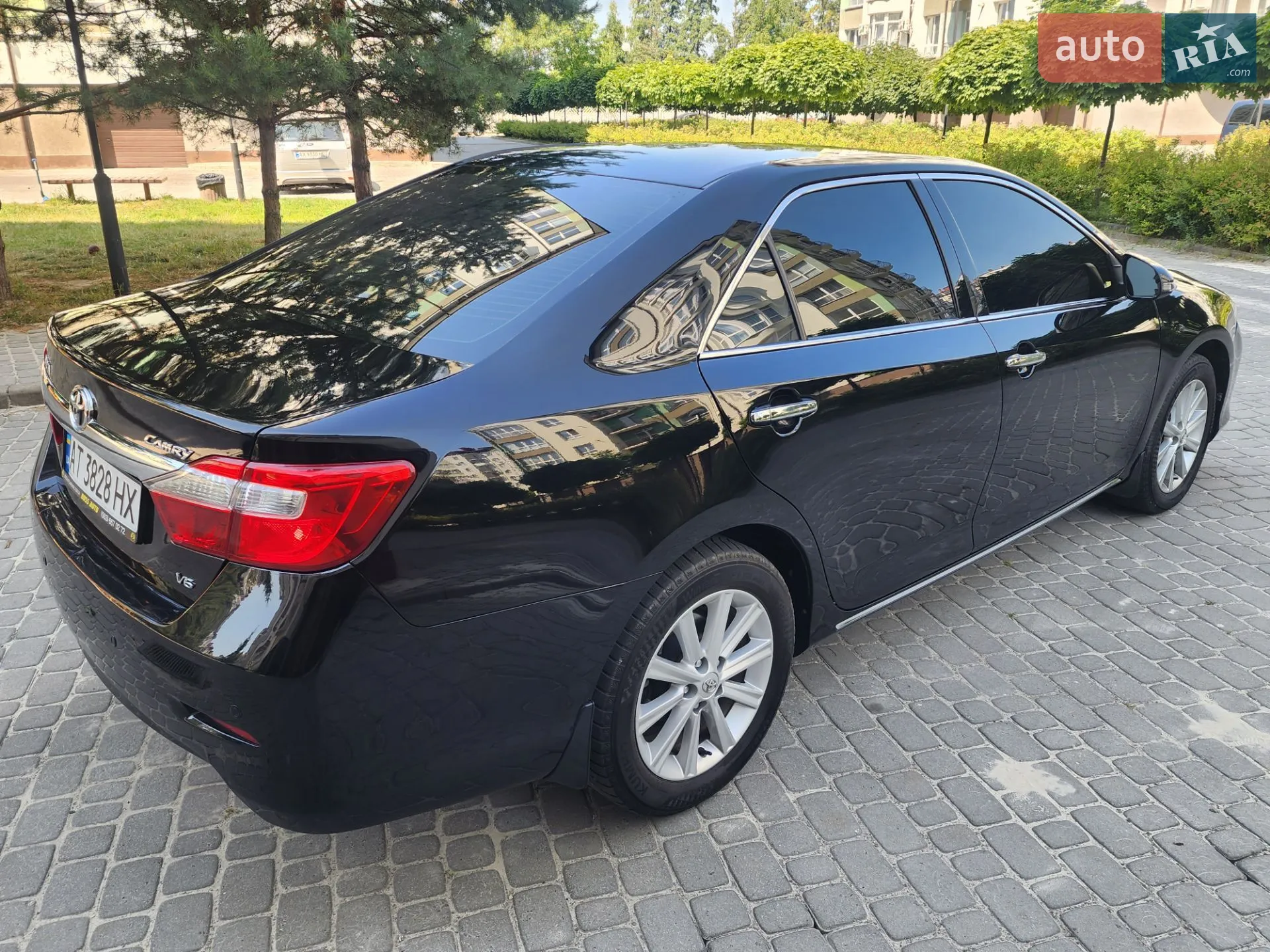 2013 Toyota Camry - мініатюра 26