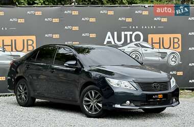 Седан Toyota Camry 2011 в Харкові