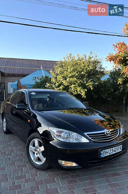 Седан Toyota Camry 2003 в Одессе