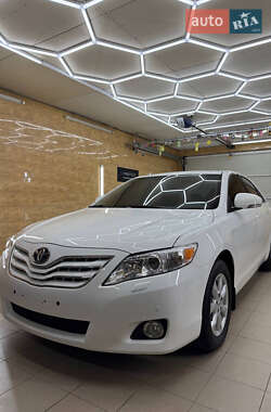 Седан Toyota Camry 2011 в Харькове