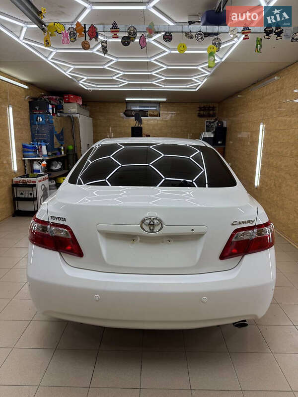 Седан Toyota Camry 2011 в Харкові