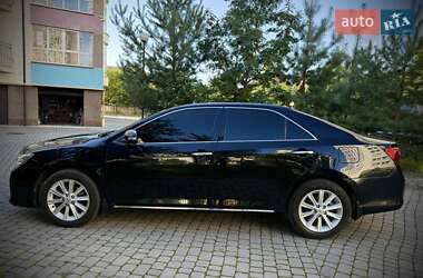 Седан Toyota Camry 2013 в 