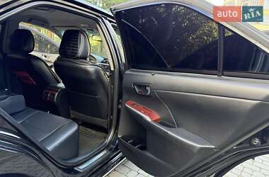 Седан Toyota Camry 2013 в 