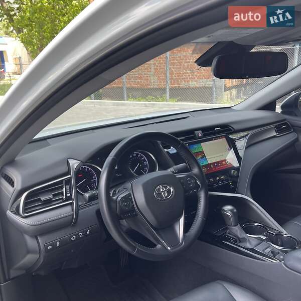 Седан Toyota Camry 2020 в Полтаві