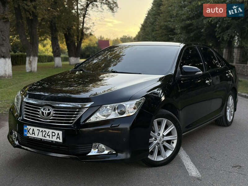 Седан Toyota Camry 2012 в Белой Церкви