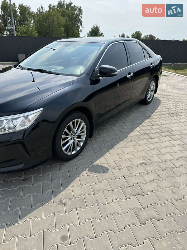 Седан Toyota Camry 2016 в Кагарлику