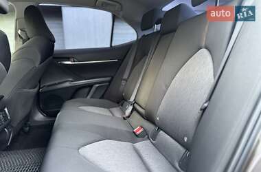 Седан Toyota Camry 2019 в 