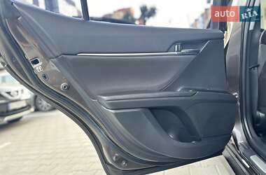 Седан Toyota Camry 2019 в 