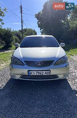 Седан Toyota Camry 2005 в Умані