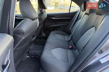 Седан Toyota Camry 2019 в 