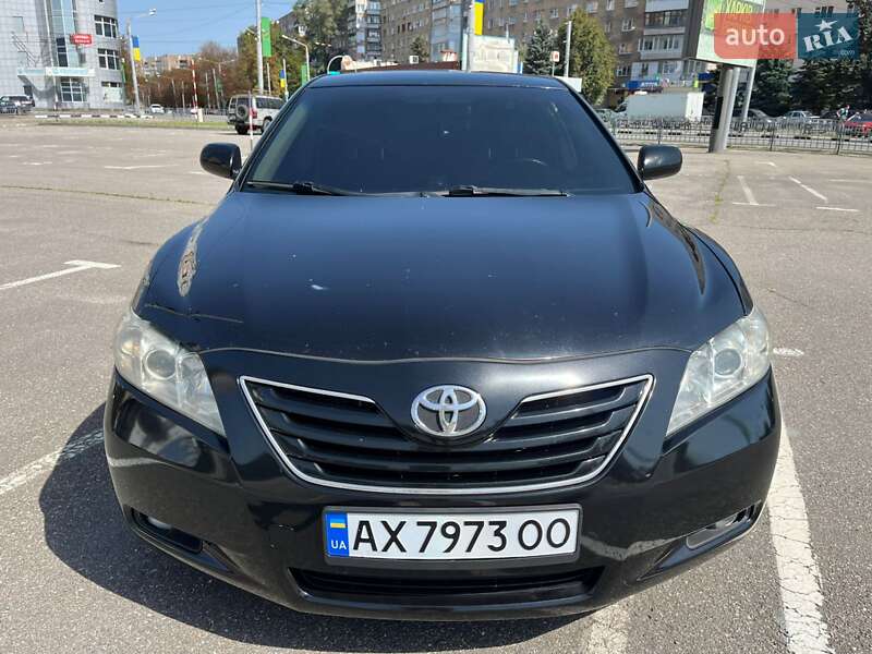 Седан Toyota Camry 2008 в Харькове
