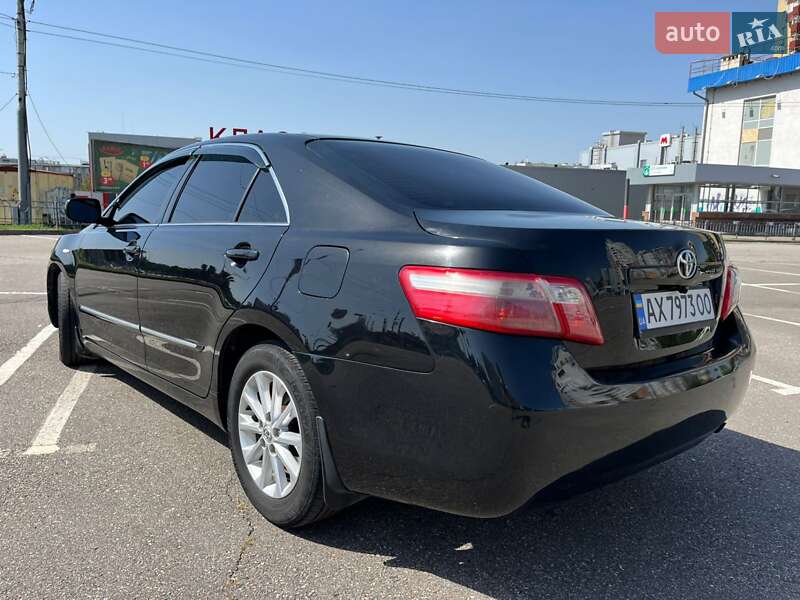 Седан Toyota Camry 2008 в Харькове