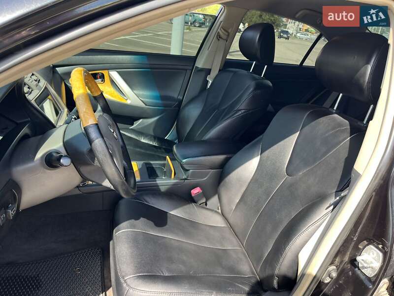 Седан Toyota Camry 2008 в Харькове