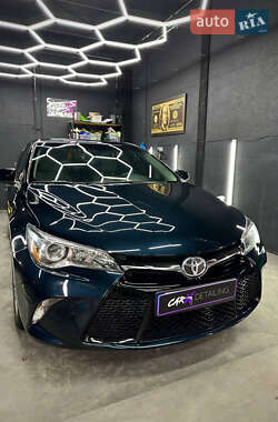 Седан Toyota Camry 2016 в Броварах