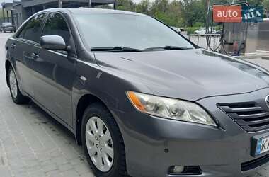 Седан Toyota Camry 2007 в Львові