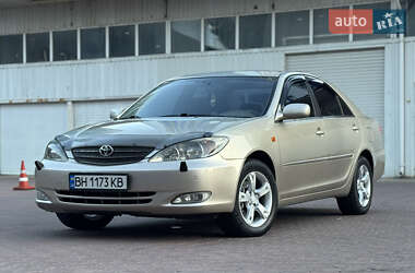 Седан Toyota Camry 2004 в Одессе