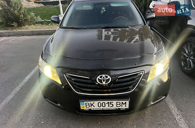 Седан Toyota Camry 2007 в Києві