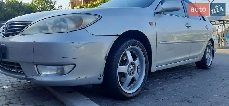 Седан Toyota Camry 2004 в Одесі