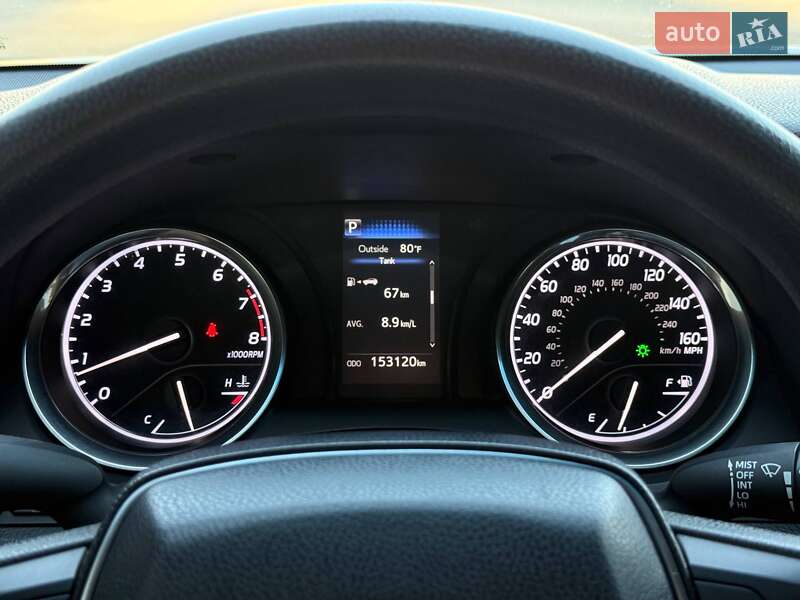 Седан Toyota Camry 2017 в Кривом Роге