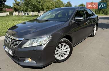 Седан Toyota Camry 2014 в Тернополі