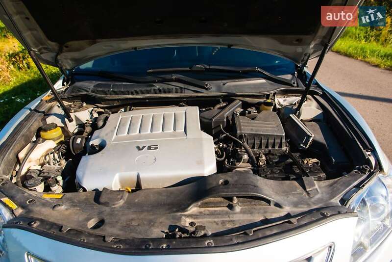 Седан Toyota Camry 2006 в Черновцах