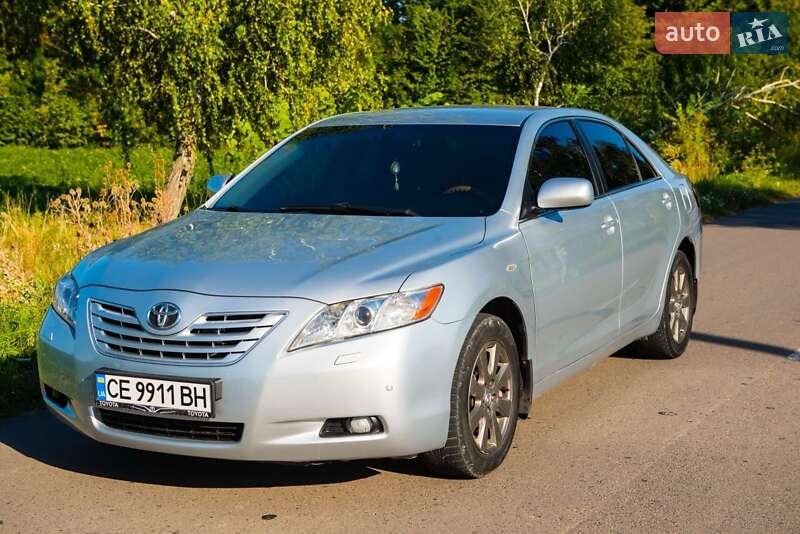 Седан Toyota Camry 2006 в Черновцах