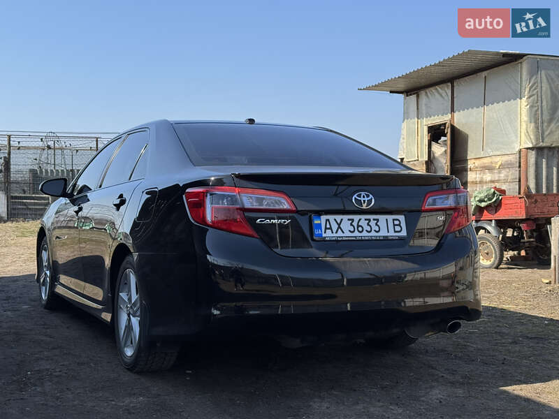 Седан Toyota Camry 2012 в Змиеве фото 14 Седан Toyota Camry 2012 в Змиеве