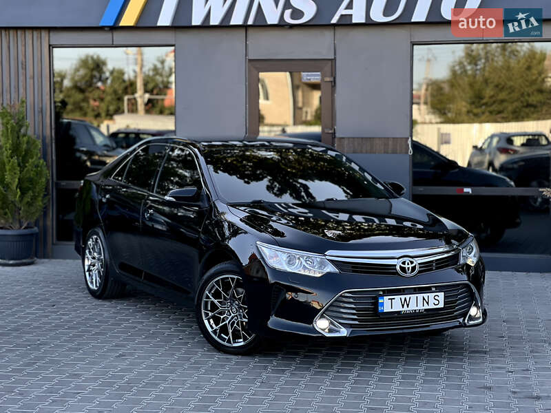 Седан Toyota Camry 2015 в Одессе