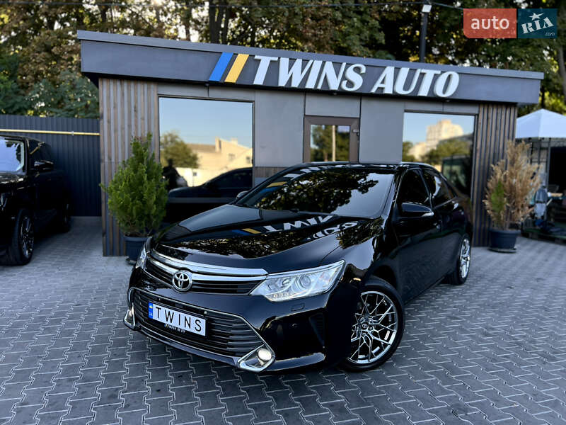 Седан Toyota Camry 2015 в Одессе