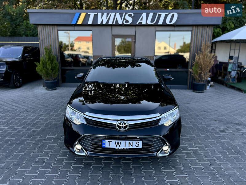 Седан Toyota Camry 2015 в Одессе